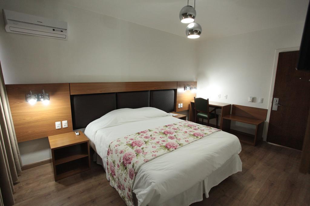 Itaimbe Palace Hotel Санта Мария Екстериор снимка